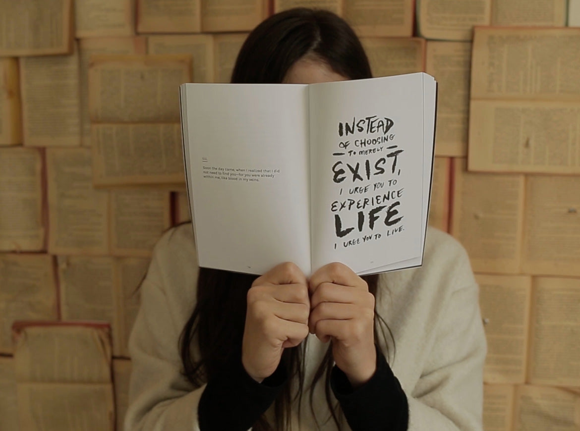 انتشر بشكل كبير في ستينيّات هذا القرن مع إصدار رقائق