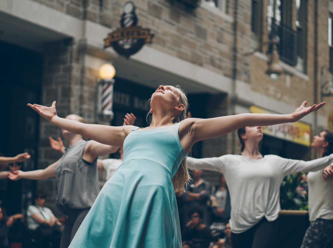 لوريم إيبسوم ليس نصاَ عشوائياً، بل إن له جذور في الأدب اللاتيني